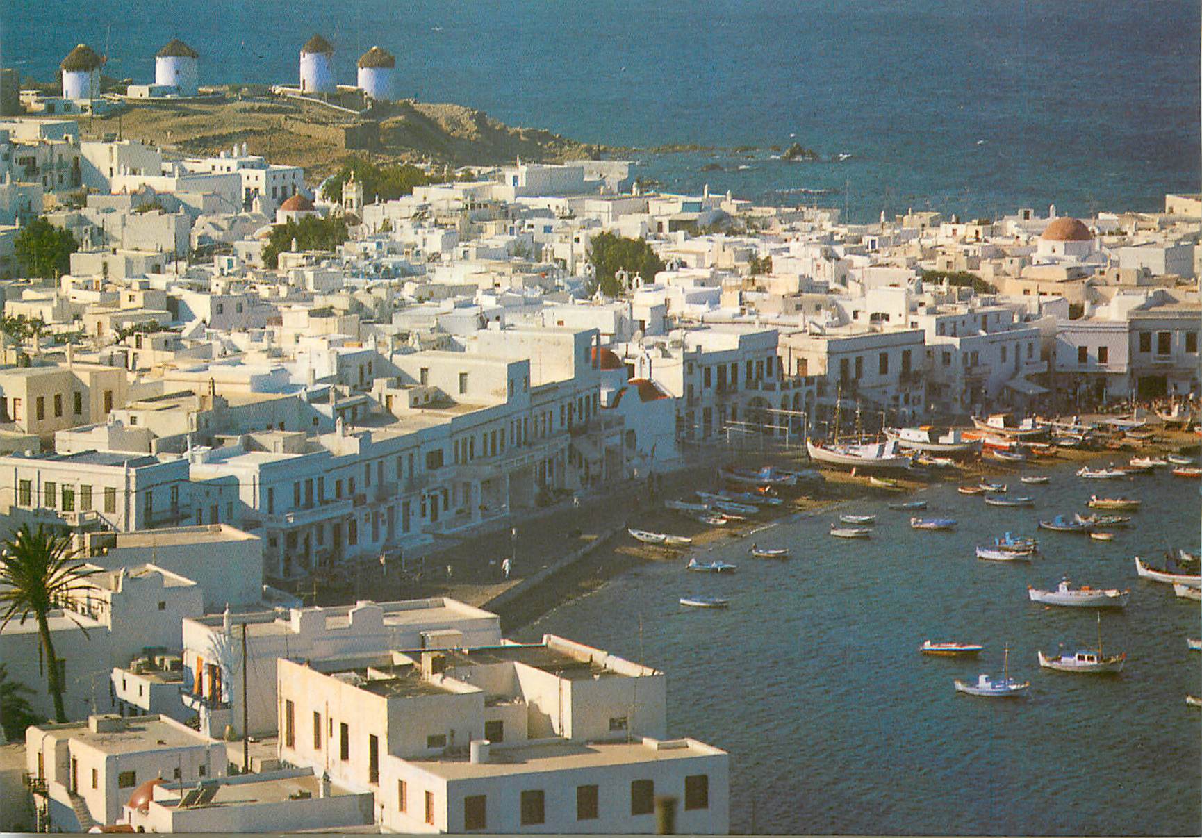 CPM Mykonos Vue generale avec le port