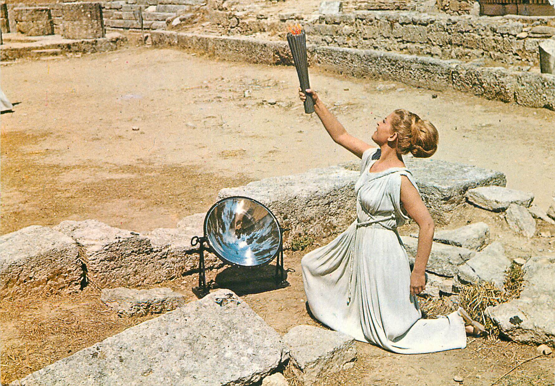 CPM Olympie La Flamme Olympique L apothese