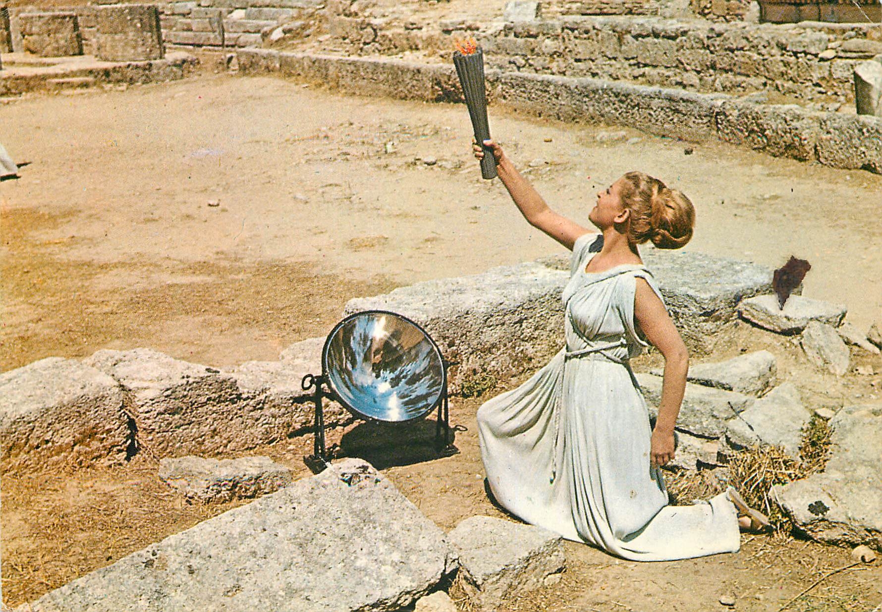 CPM Olympie La Flamme Olympique L apotheose
