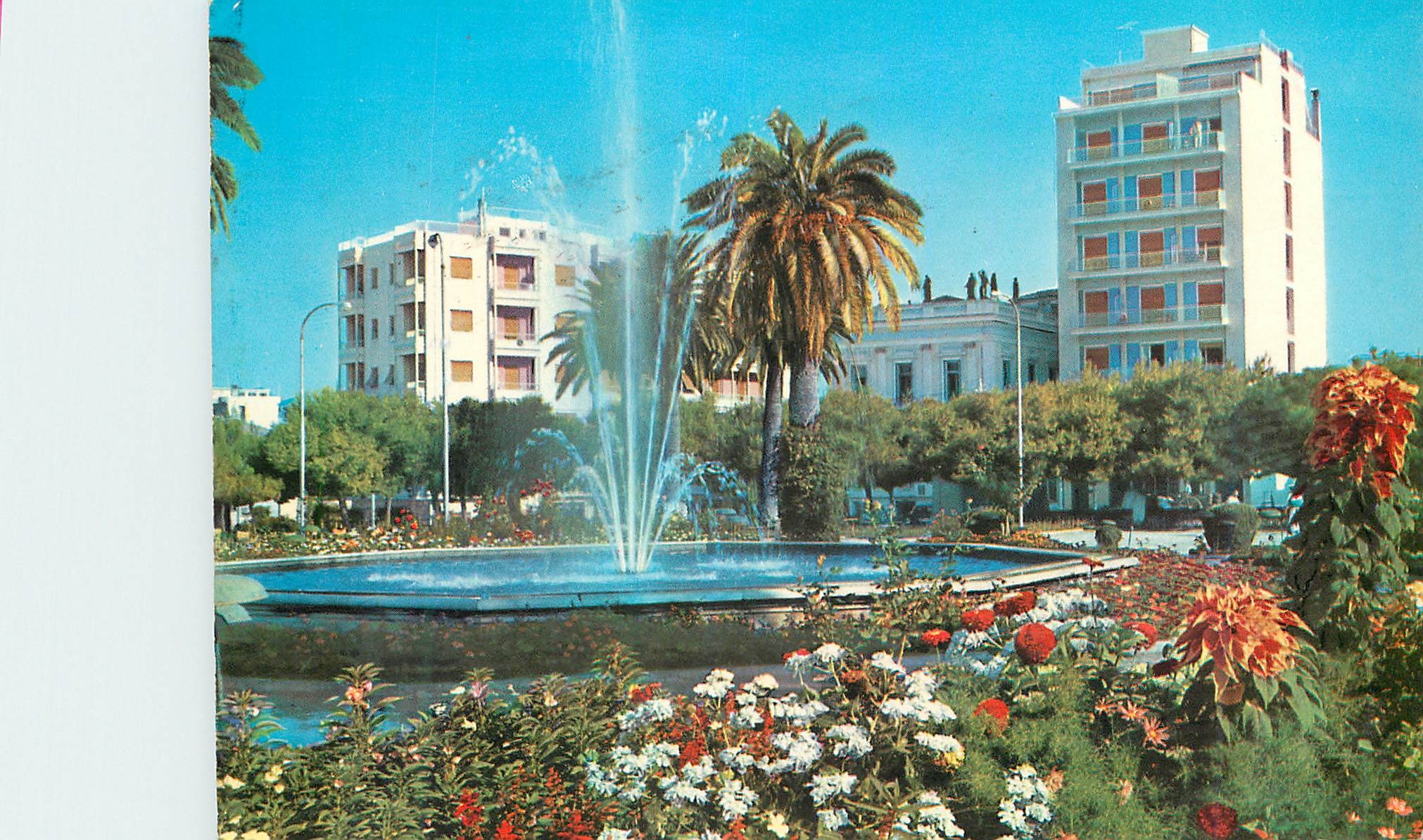 CPM Patras Crepuscule sur la Place Psila Alonia