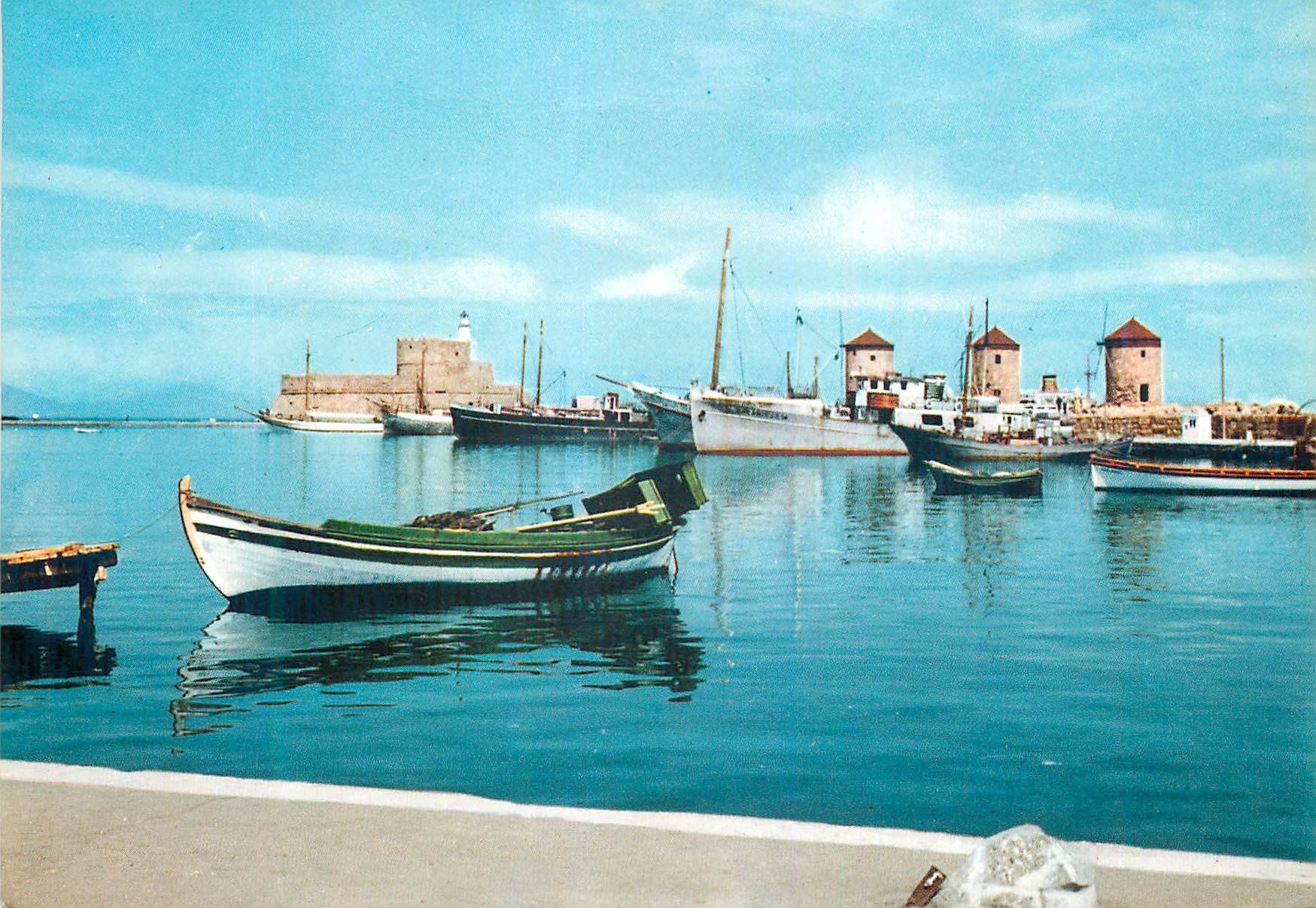 CPM Rhodes Moulins a vent sur la digue