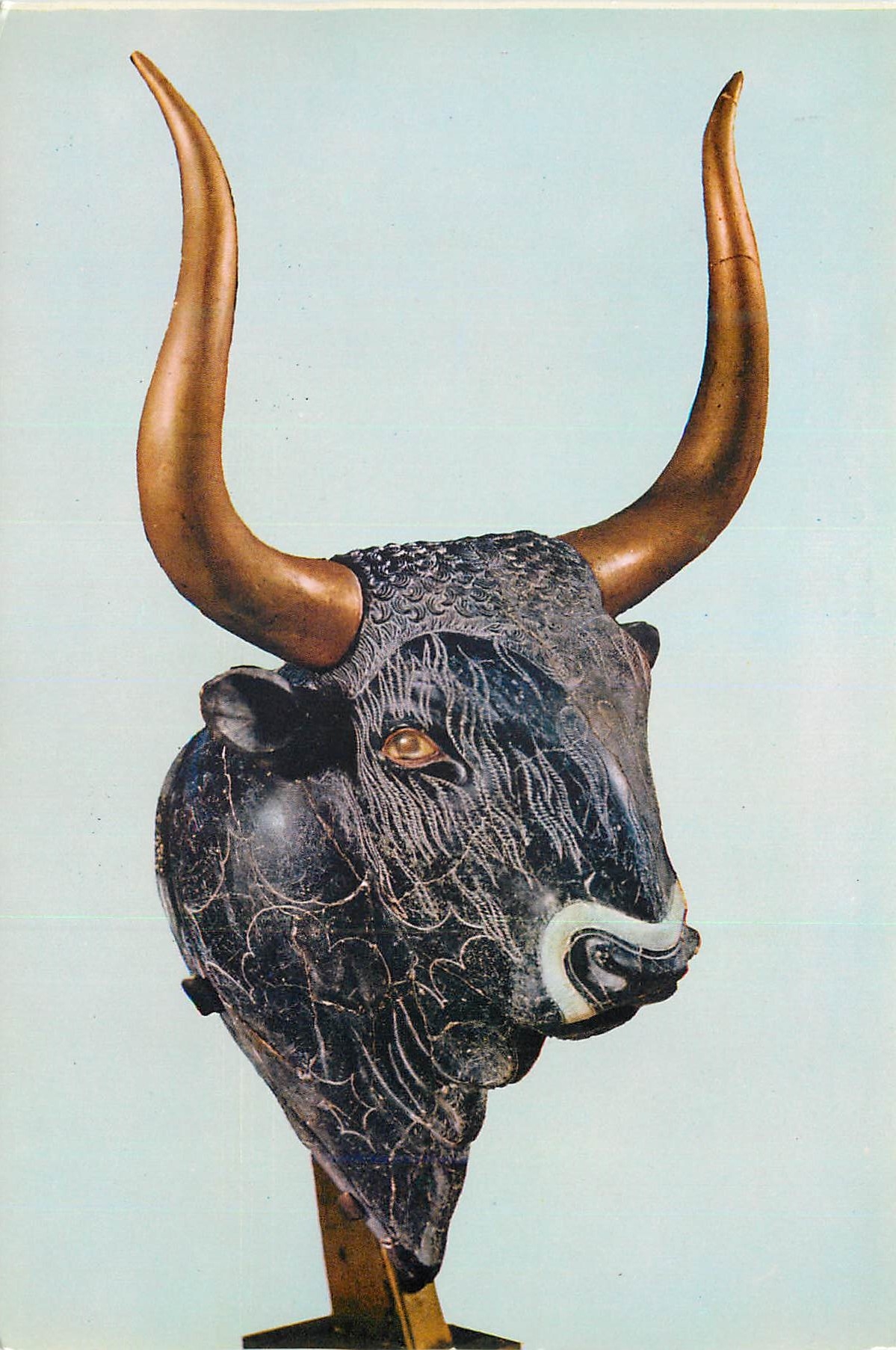 CPM Mus d Heraclion Rhyton en tete de taureau De Cnossos