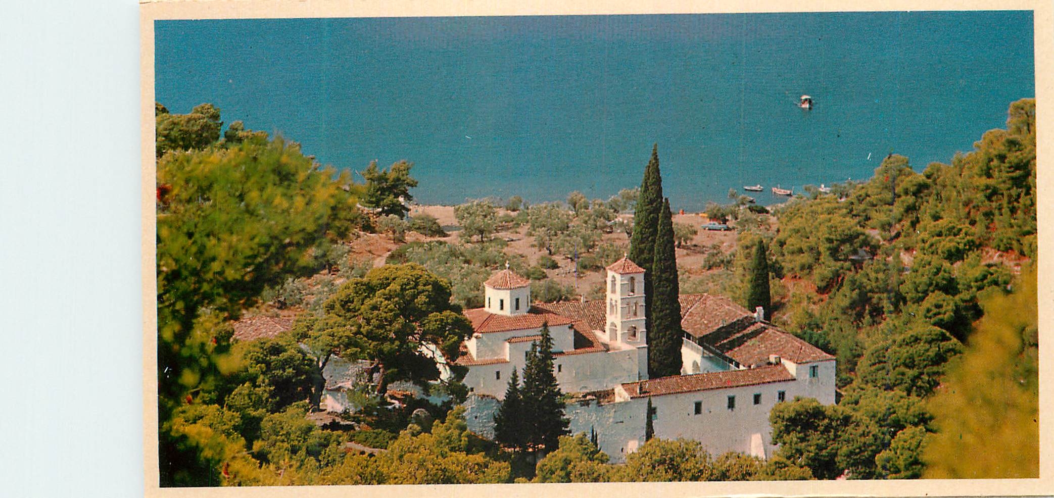 CPM Poros Le monastere et sa foret de pins