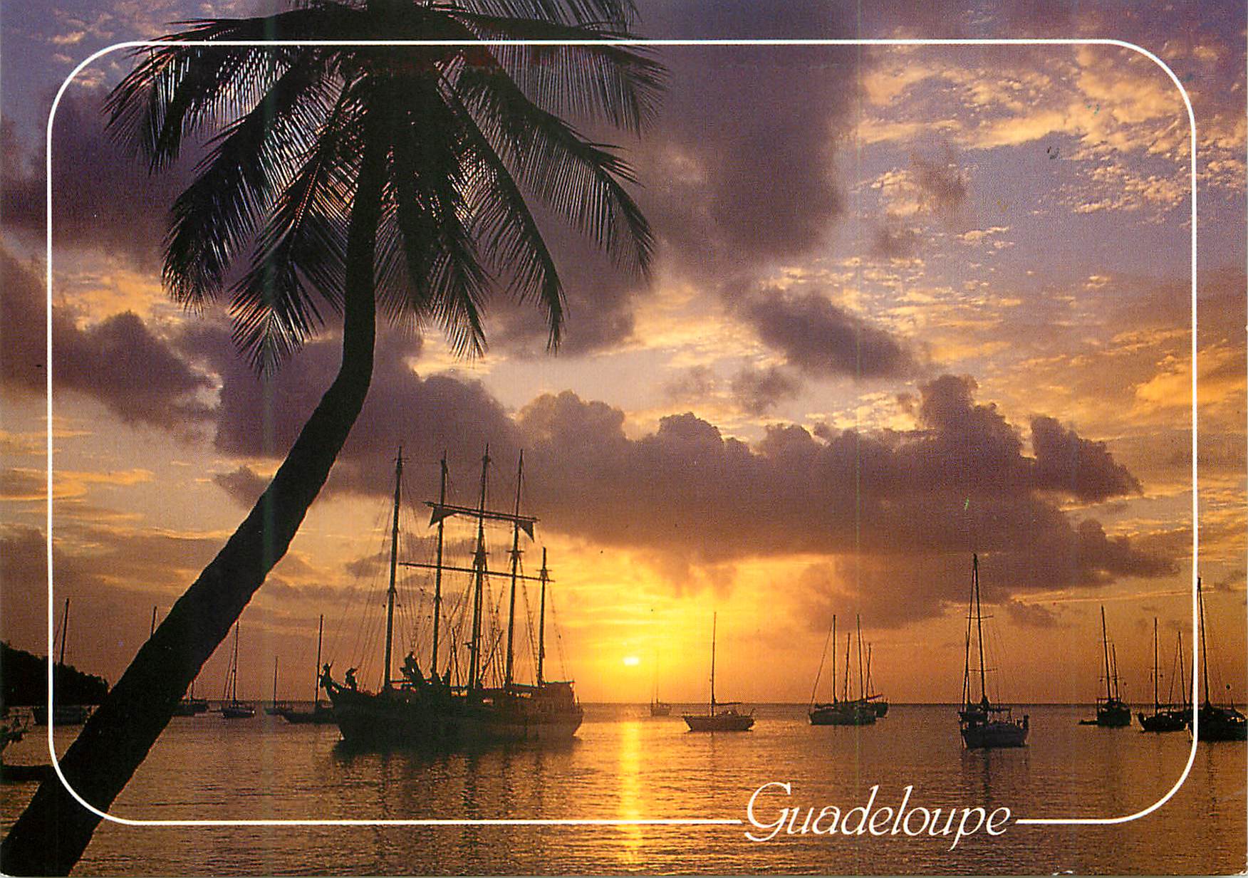 CPM Guadeloupe Crepuscule tropical sur la mer des Caraibes