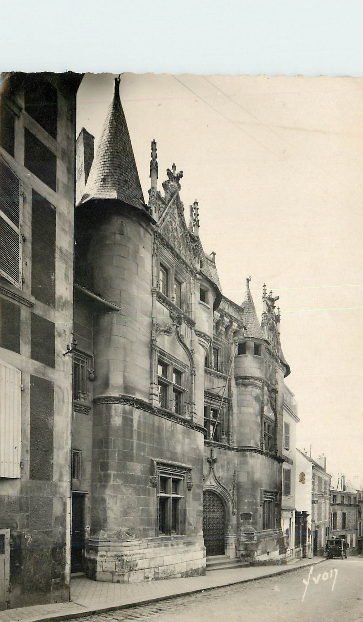 Hôtel Fumé — Poitiers — Les Éditions d'Art 'YVON'