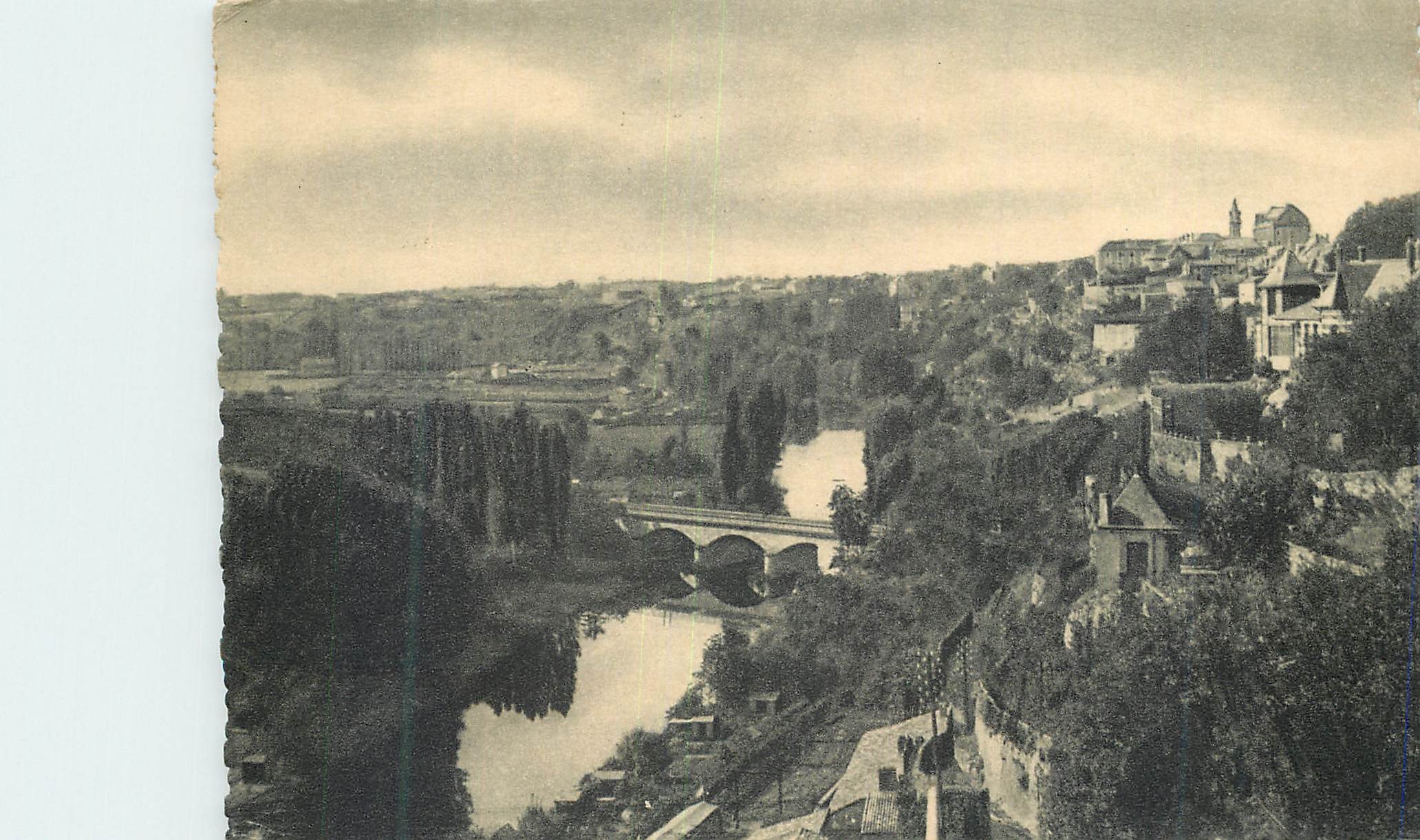 CPM Le Poitou Pittoresque Poitiers Vienne Vallee du Clain Le Pont du Chemin de Fer Les Coteaux de la Tranchee