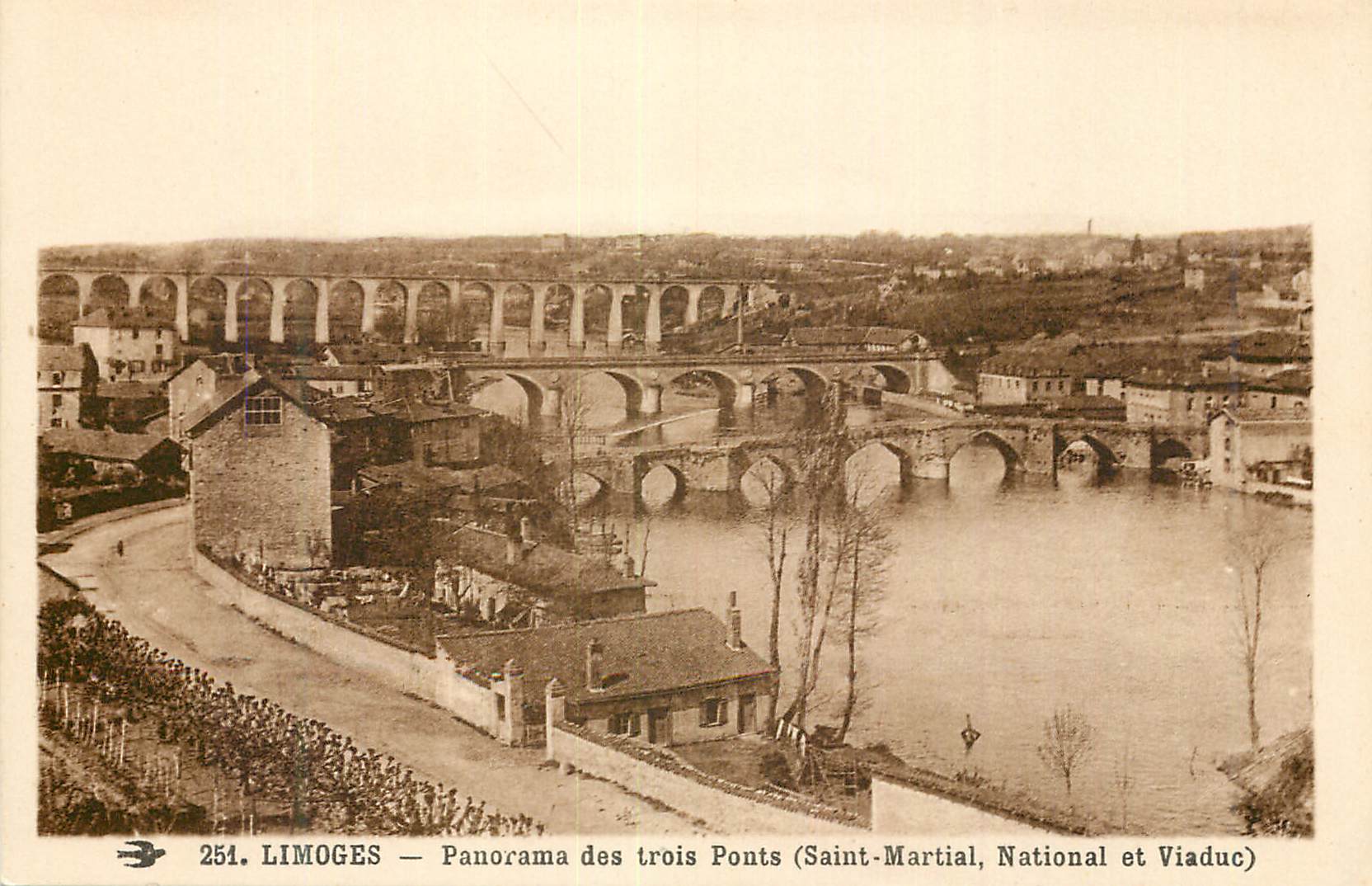 CPA Limoges Panorama des trois Ponts Saint Martial National et Viaduc