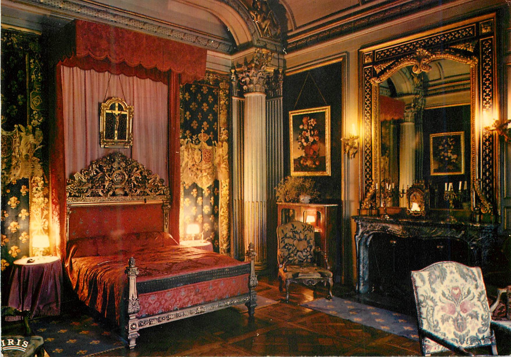 CPM Chateaux en Limousin Coussac Bonneval Haute Vienne La chambre du roi Mobilier Louis xiv Tapisseries Louis xiv 