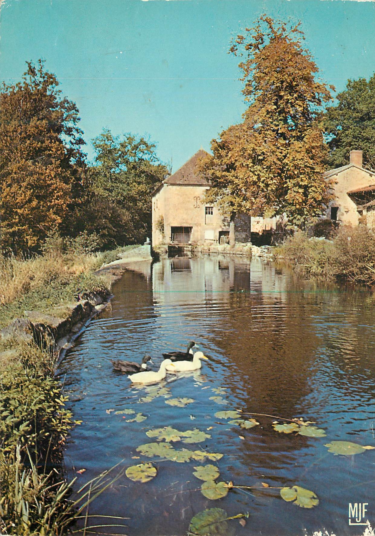CPM Le Limousin Pittoresque Vieux Moulin