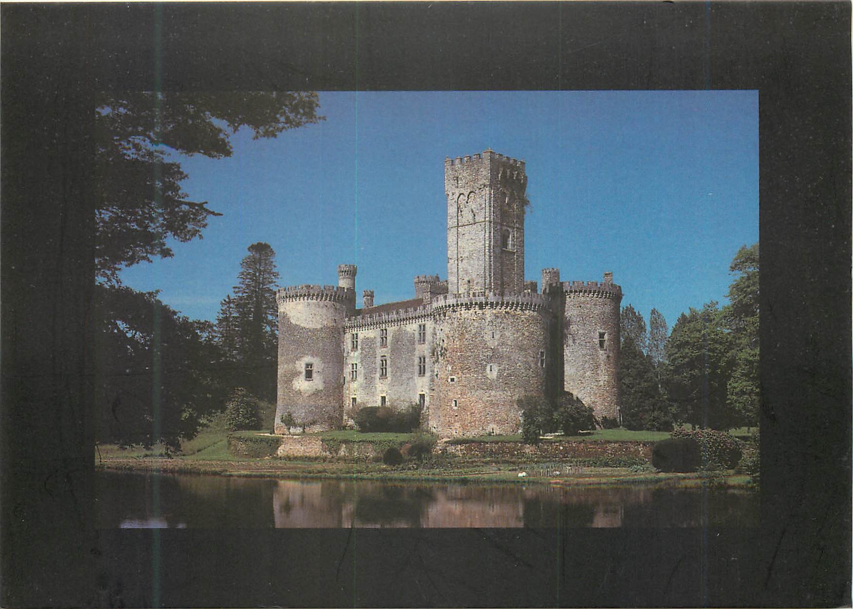 CPM Haute Vienne Environs de Chalus Chateau de Montbrun xiie xve