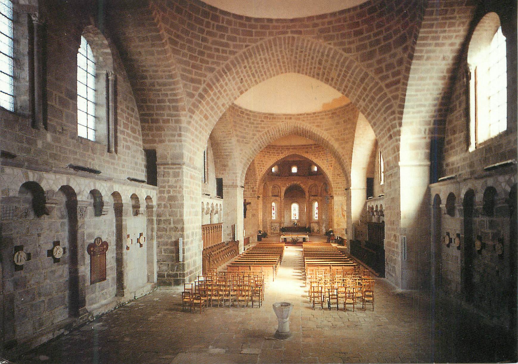 CPM Solignac L Eglise Abbatiale xiie s Eglise romane a coupoles sur pendentifs net et abside en cul de four
