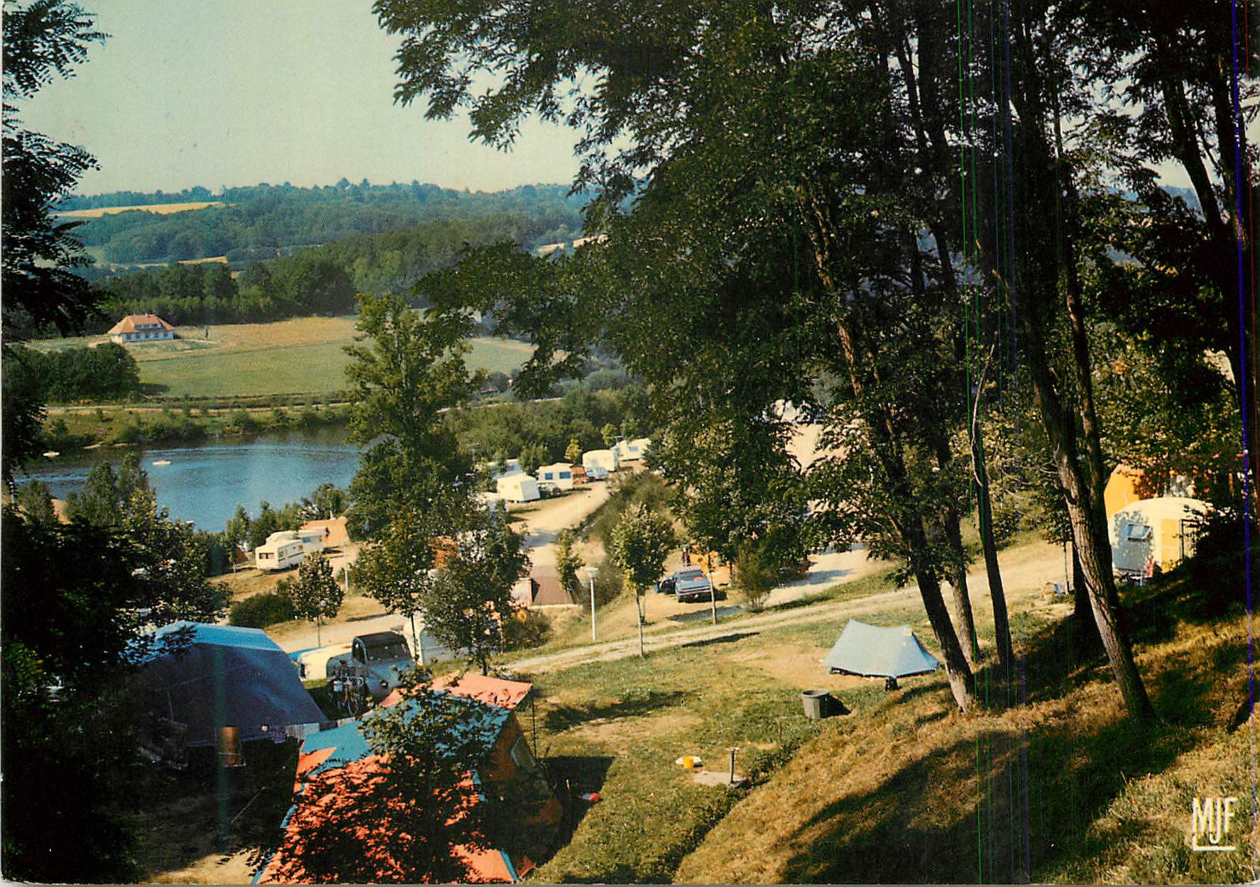 CPM Bujaleuf Hte Vienne Le terrain de camping et le Lac