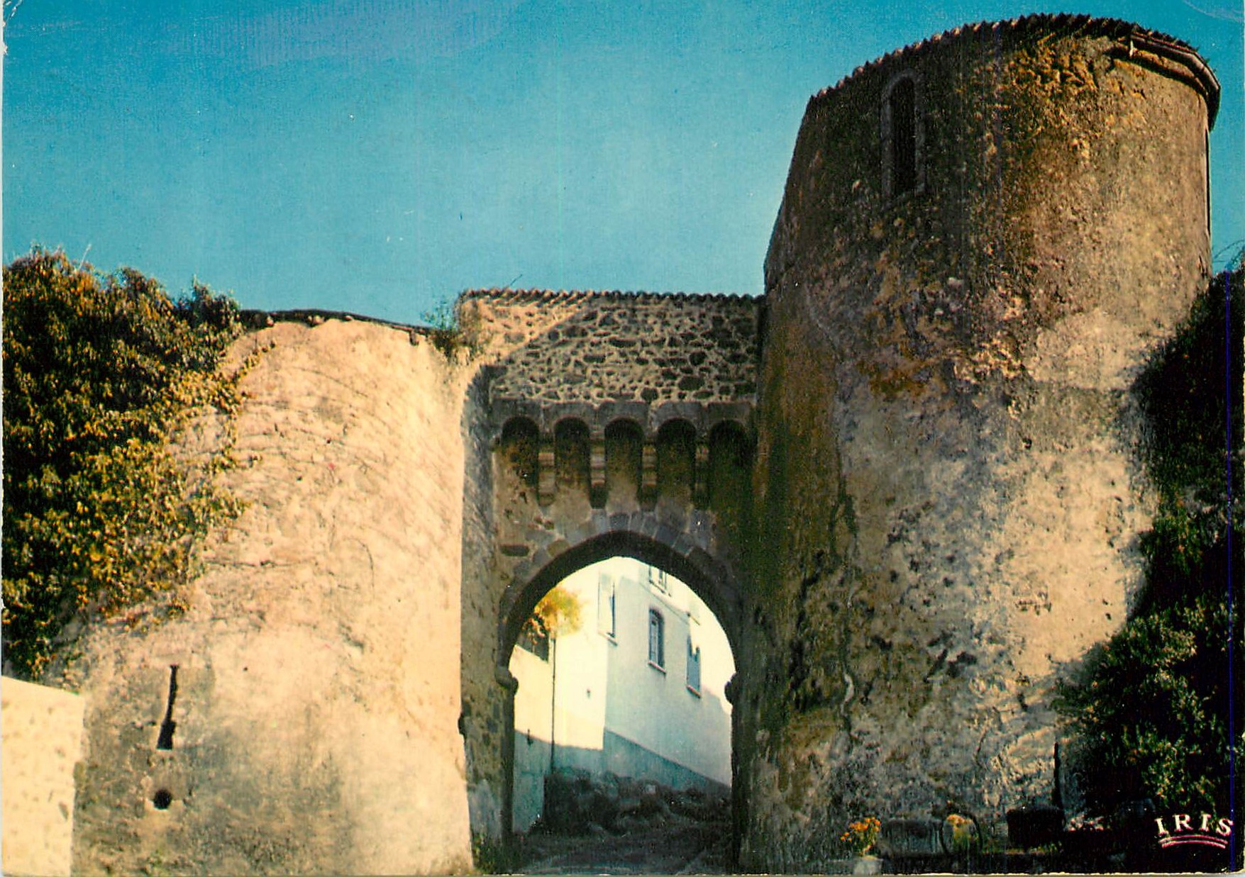 CPM La Basse Marche Le Dorat Haute Vienne La Porte Bergere xv siecle