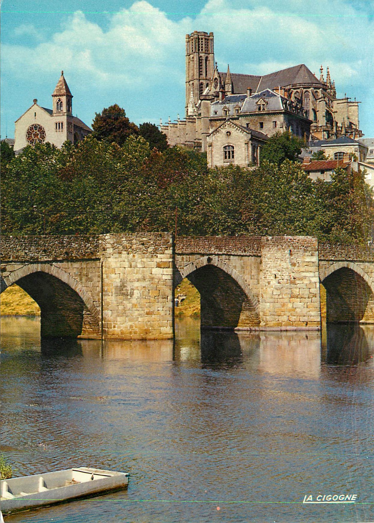 CPM Limoges Haute Vienne Le pont Saint Etienne La cathedrale
