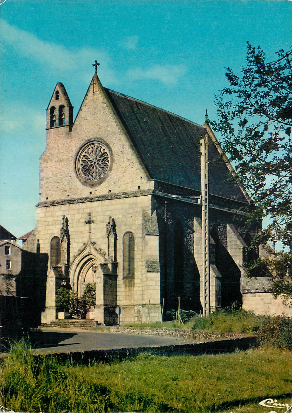 CPM St Junien Hte Vienne Chapelle Notre Dame du Pont xiii s mon hist