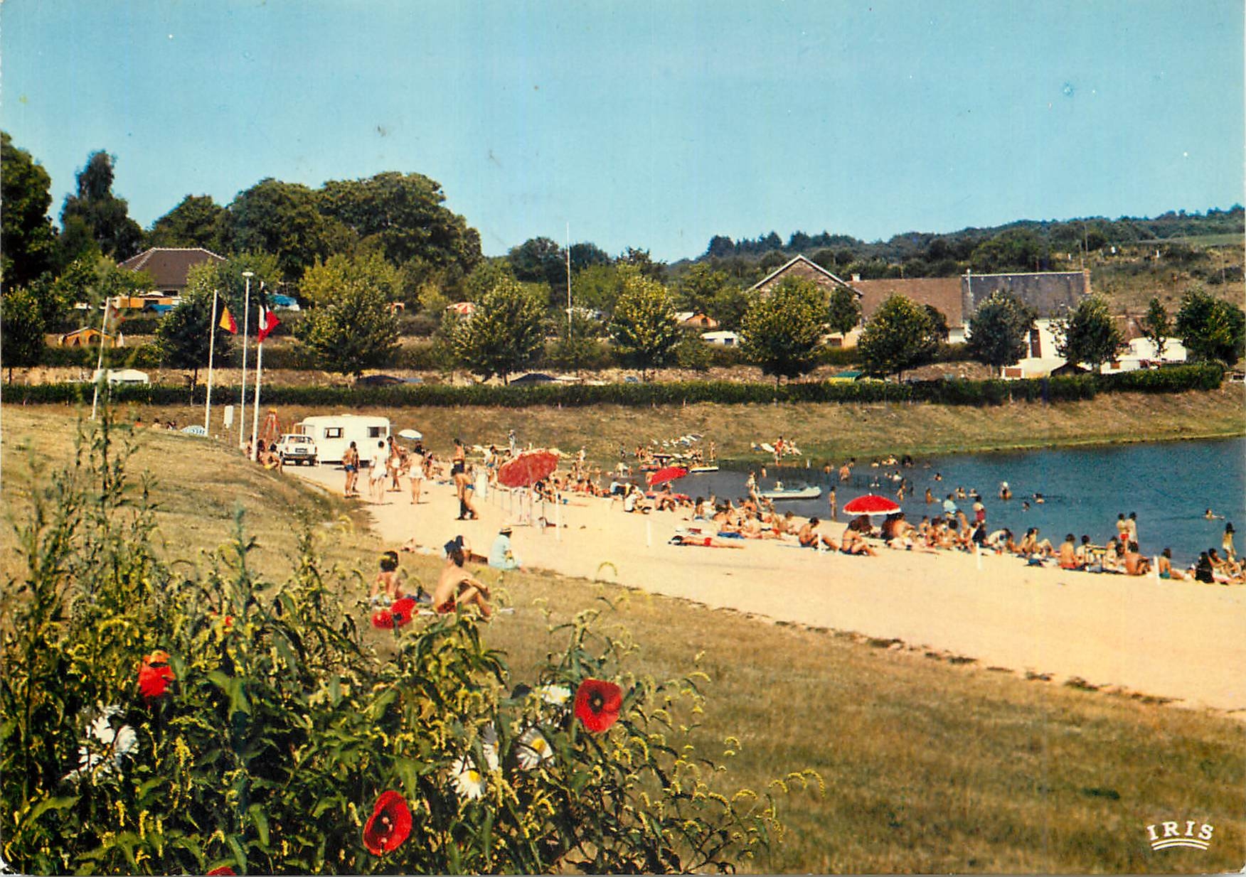 CPM St Yrieix La Perche Haute Vienne Le camping et le Plan de eau