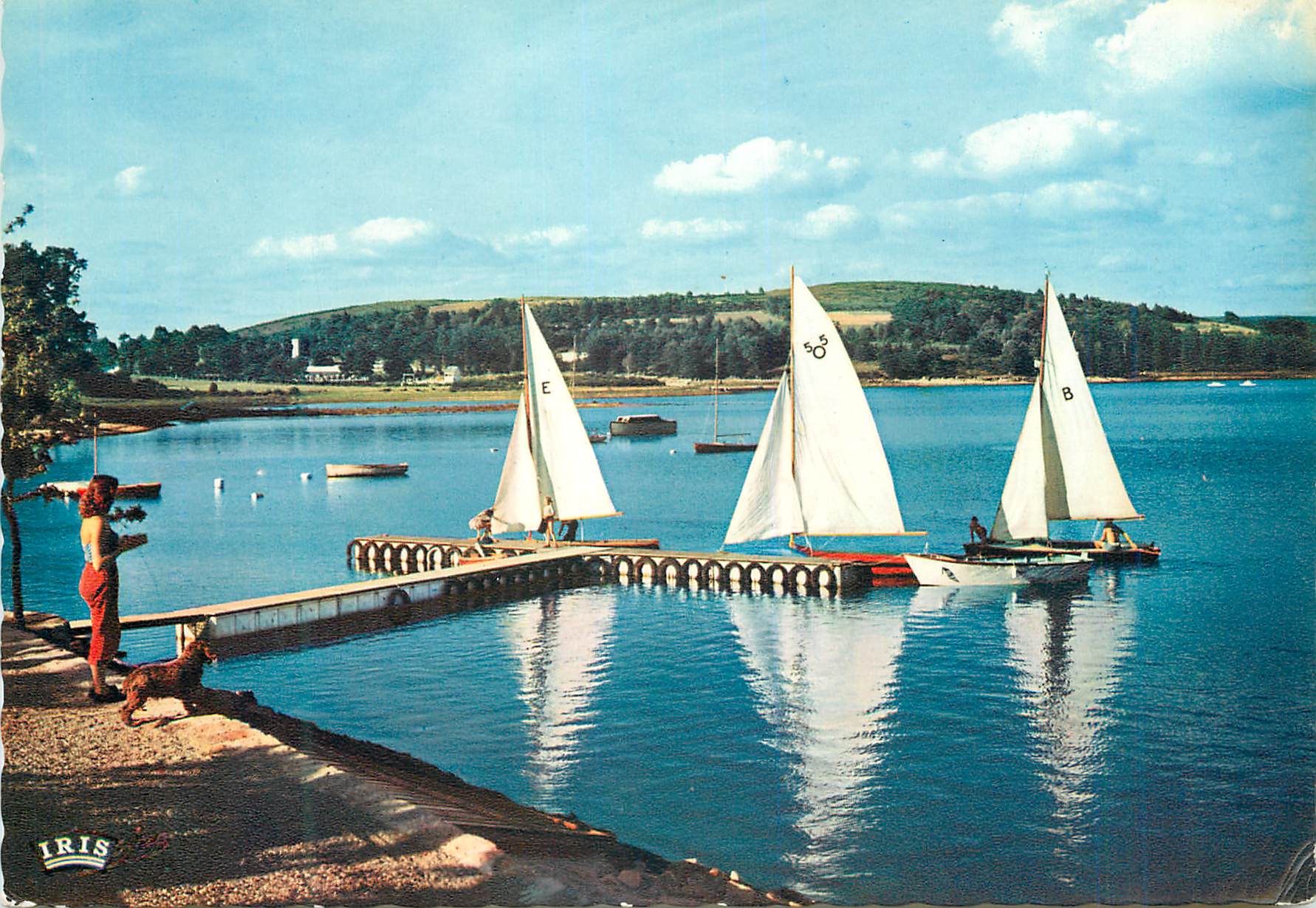 CPM La Haute Vienne Pittoresque Entre Peyrat Le Chateau et Royere Le Lac de Vassivieres L Emarcadere du centre Nautique 