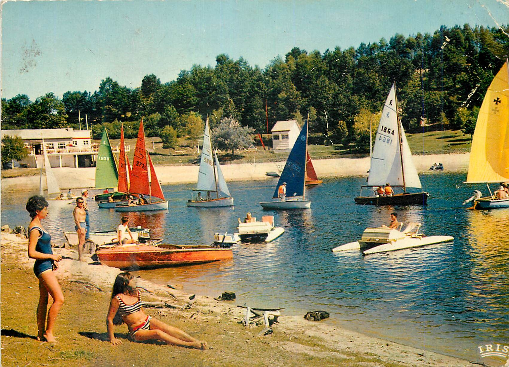 CPM Le Limousin Pittoresque Entre Peyrat le Chateau et Royere le lac de Vassivieres Bateaux