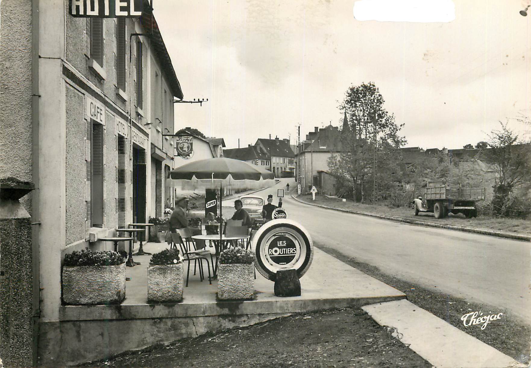 CPM Haute Vienne Magnac Bourg Le Pont de la Prade Hotel