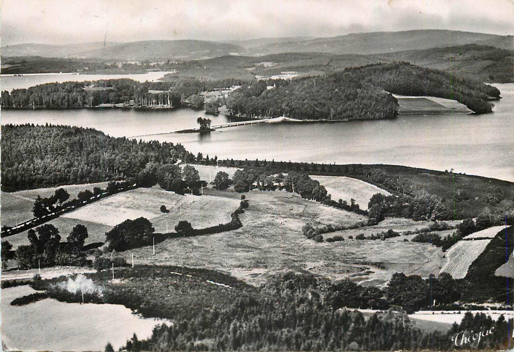 CPM Entre Peyrat le Chateau H Vienne et Royere Creuse Barrage de Vasssiviere