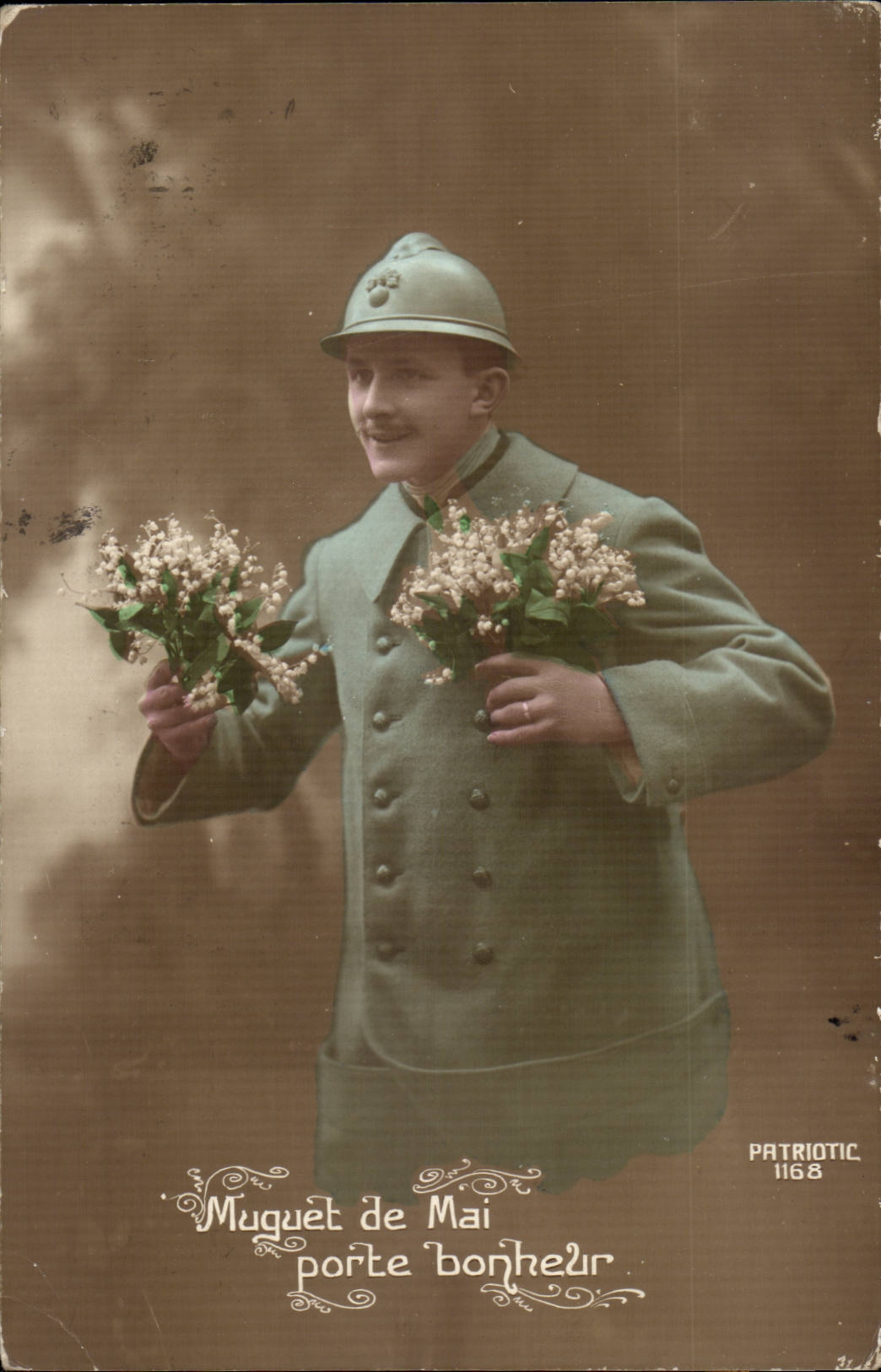 CPA Fantaisie Muguet de mai Porte bonheur (militaria)