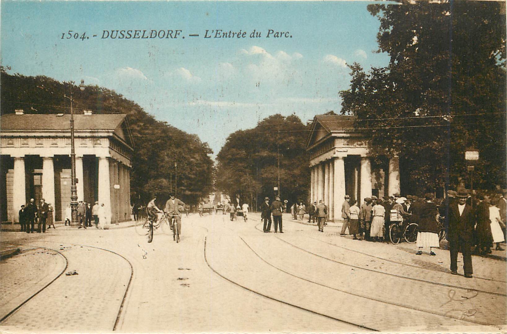 CPA Dusseldorf L Entree du Parc