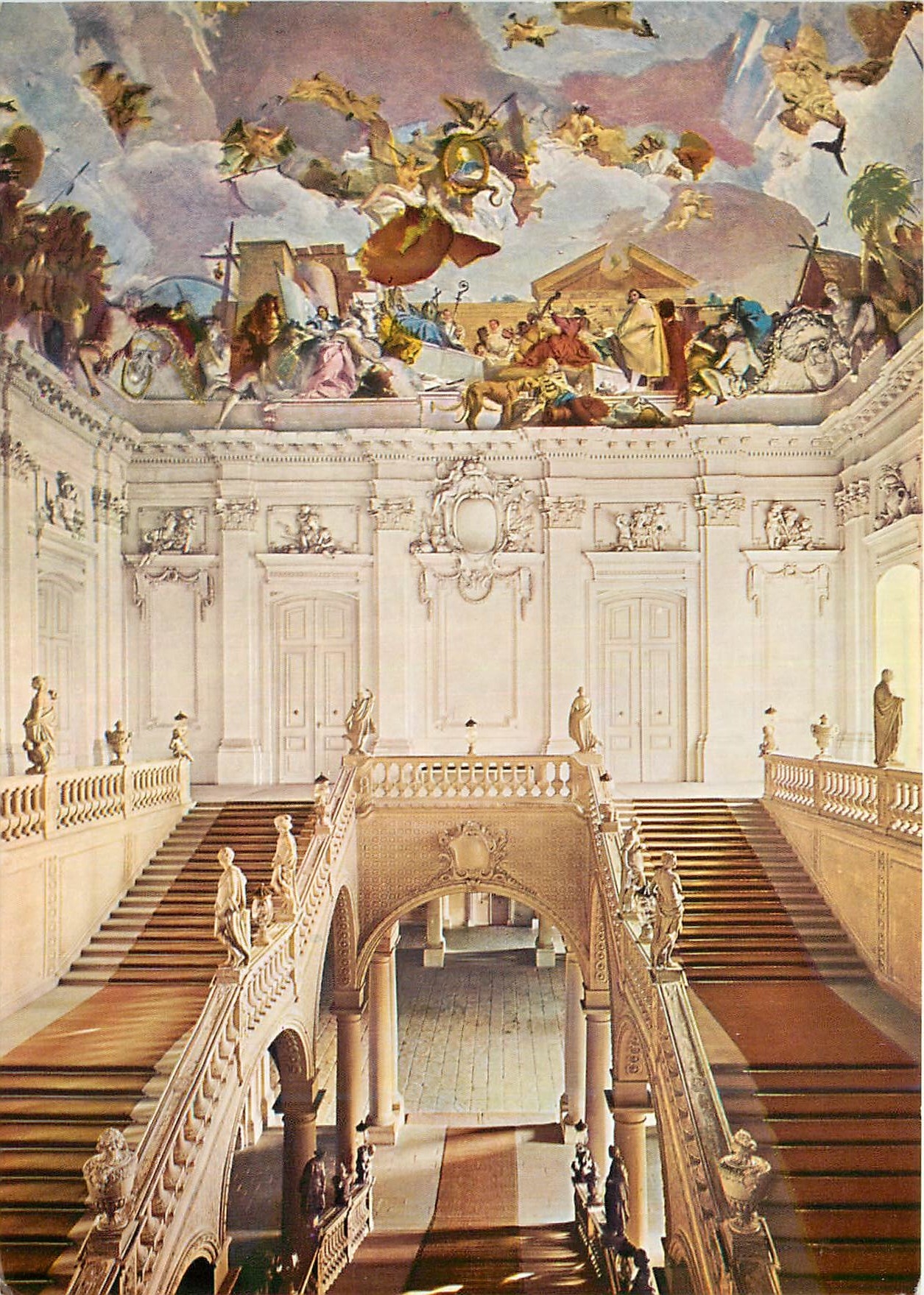 CPM Das Treppen Haus Der Wurzburger Residenz von Balthasar Neumann Deckenfresko die  vier Erdteile