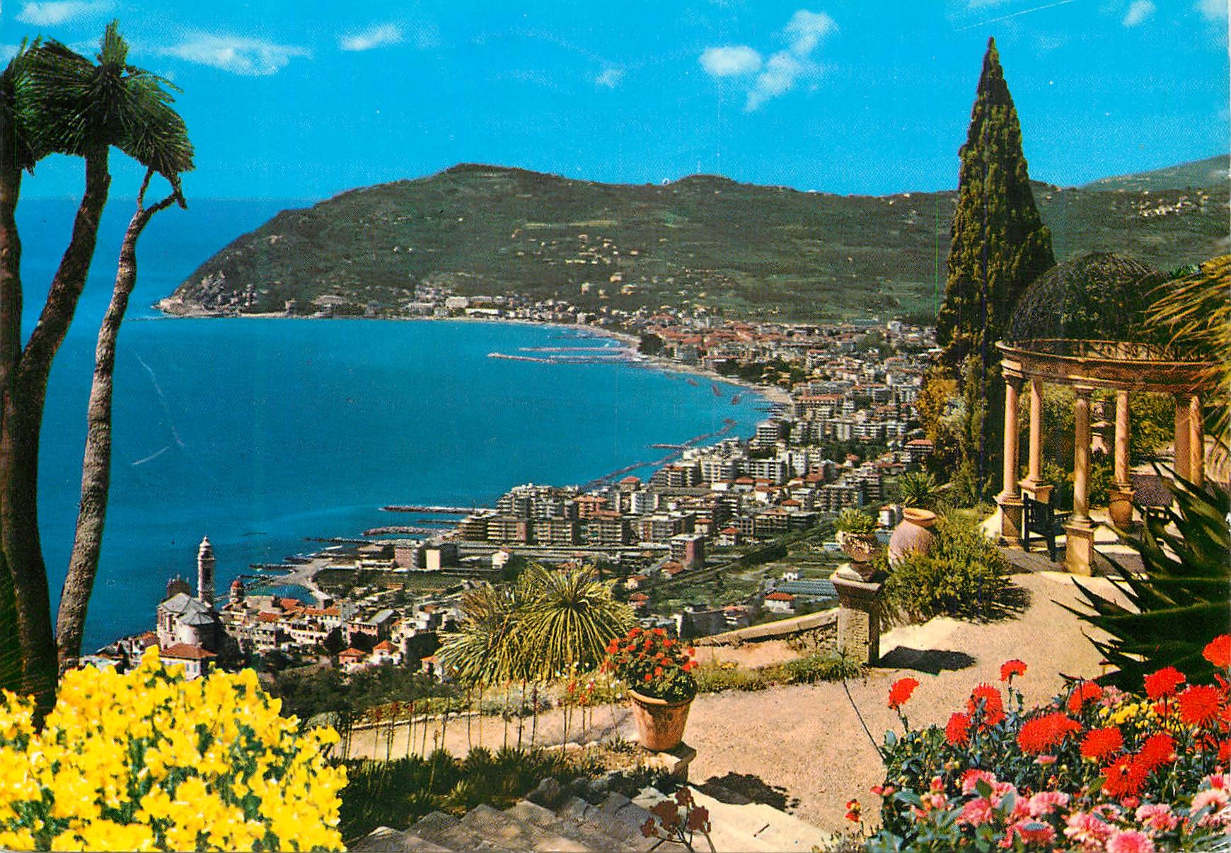 CPM Riviera dei Fiori St Bartolomeo Al Mare Panorama de levante con Diano Marina