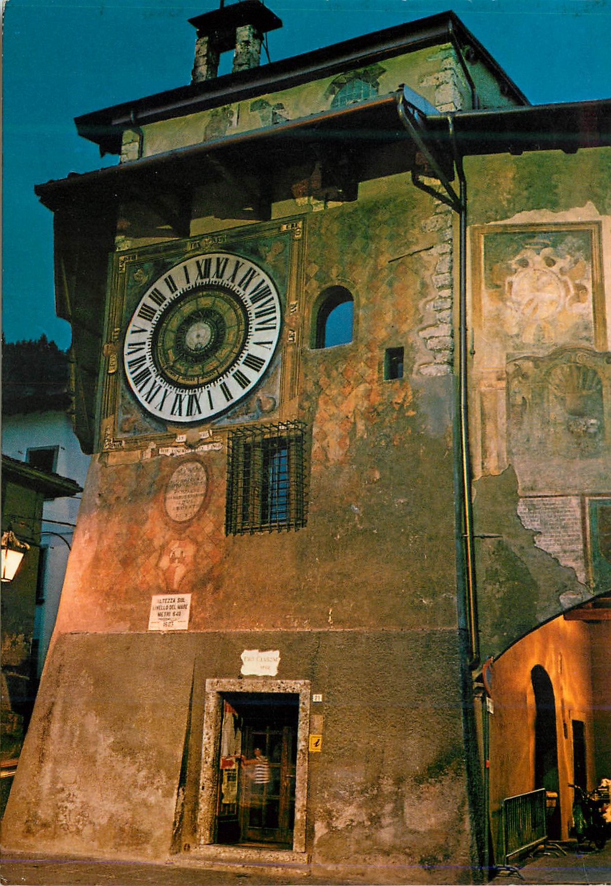 CPM Clusone Bg La Tour de l Horloge de Pietro Fanzago la nuit