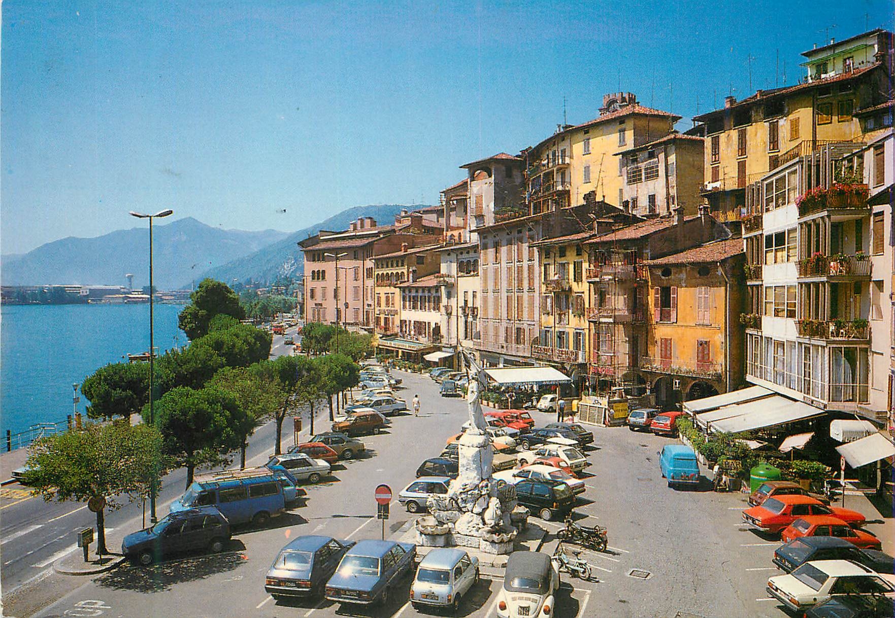 CPM Lovere La place et la promenade