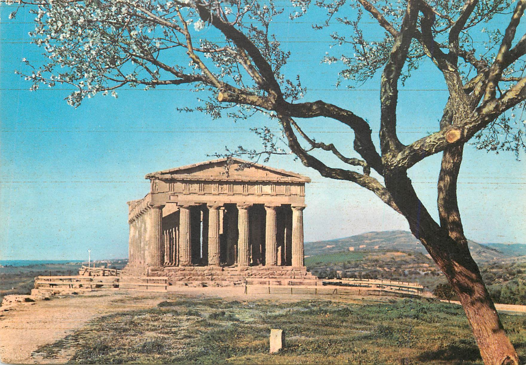 CPM Agrigento Temple de la Concorde et amandier en fleurs