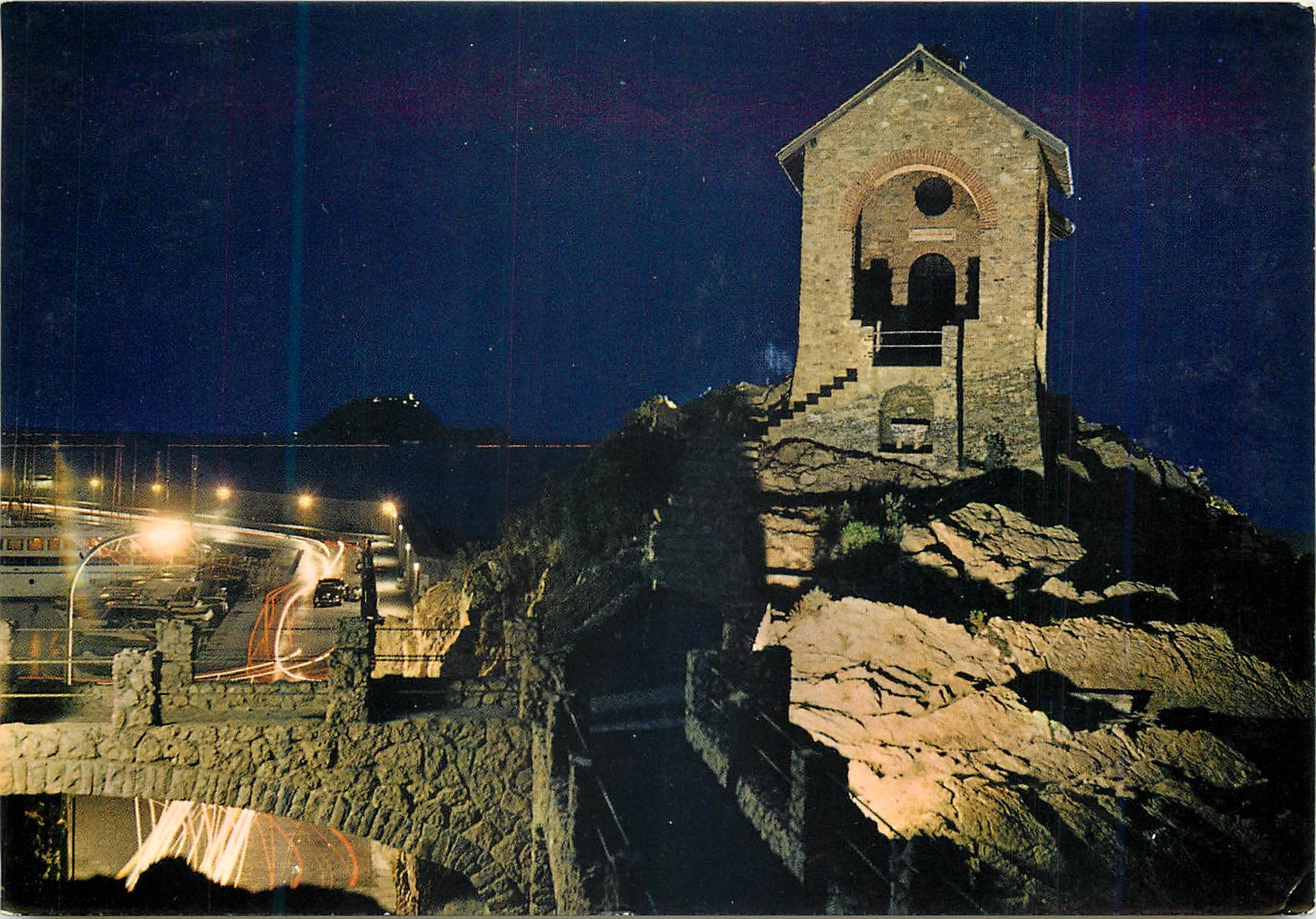 CPM Alassio Vue nocturne de la petite chapelle