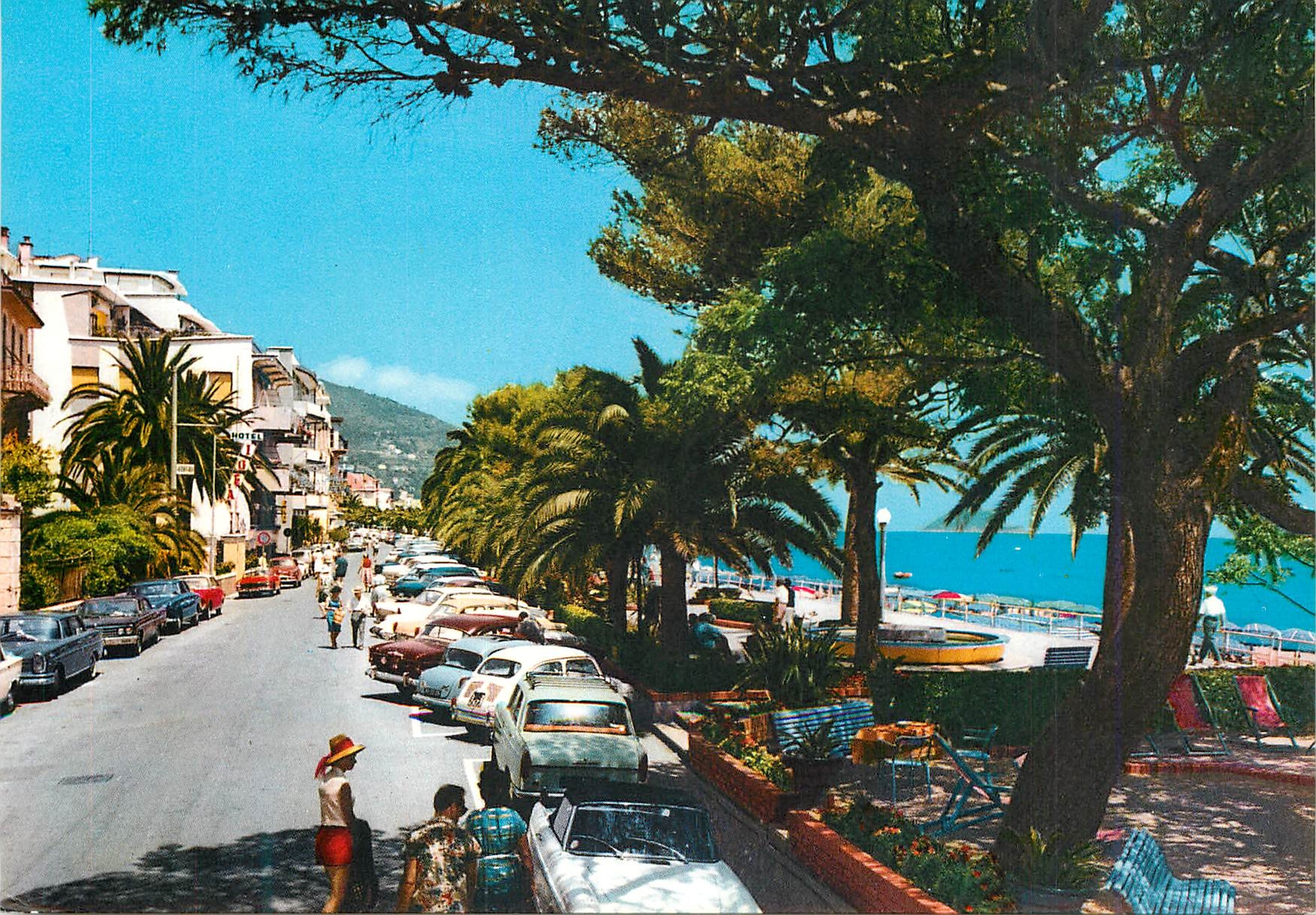 CPM Alassio Riv dei flori Rue Roma