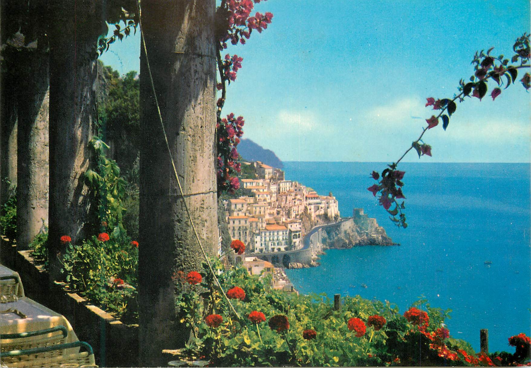 CPM Amalfi Panorama vu de la terrasse de l Hotel Cappuccini