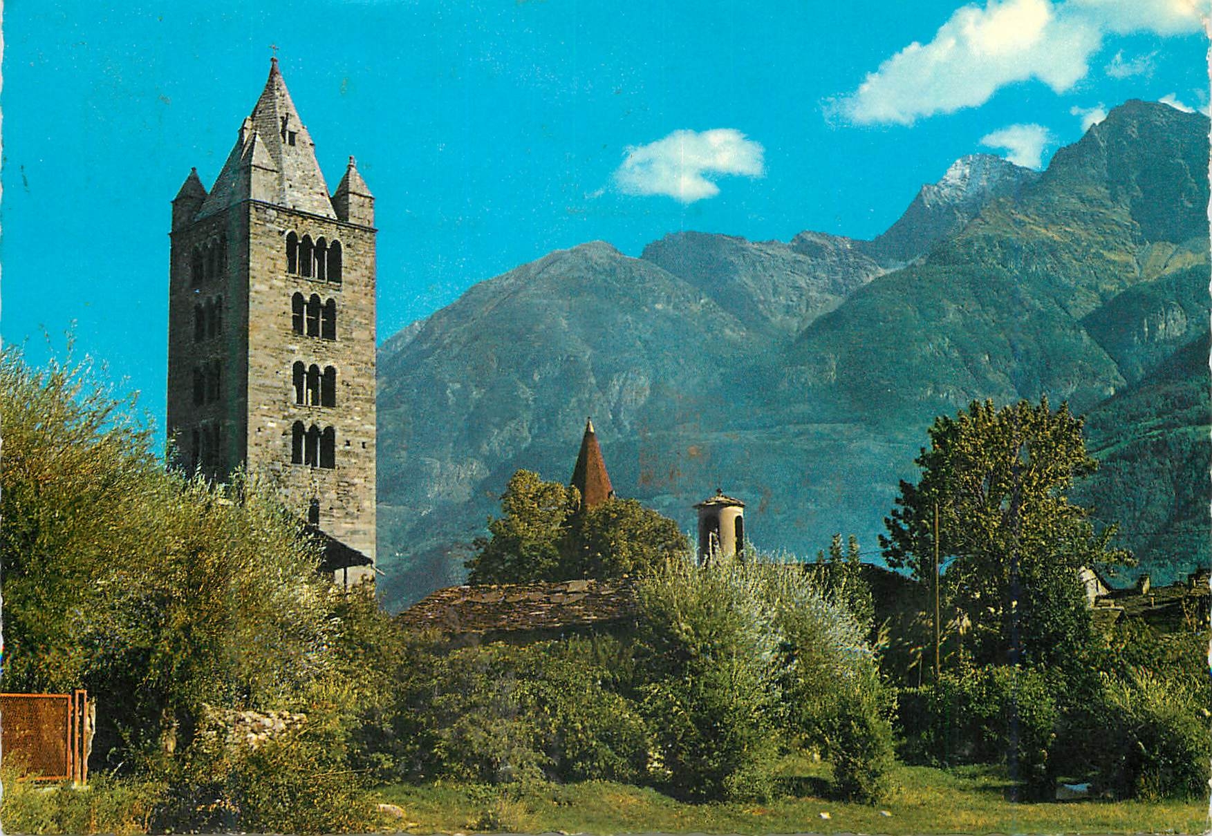 CPM Aosta Le Clocher Roman de St Orso