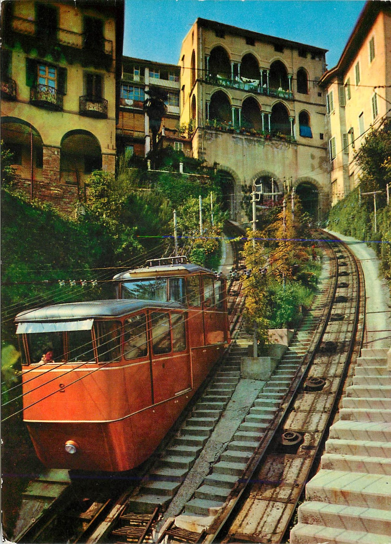 CPM Bergamo Le funiculaire pour la ville Haute