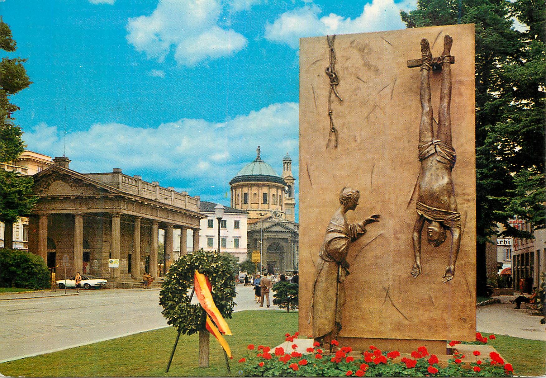 CPM Bergamo Monument a la Resistance Sculpteur G Manzu