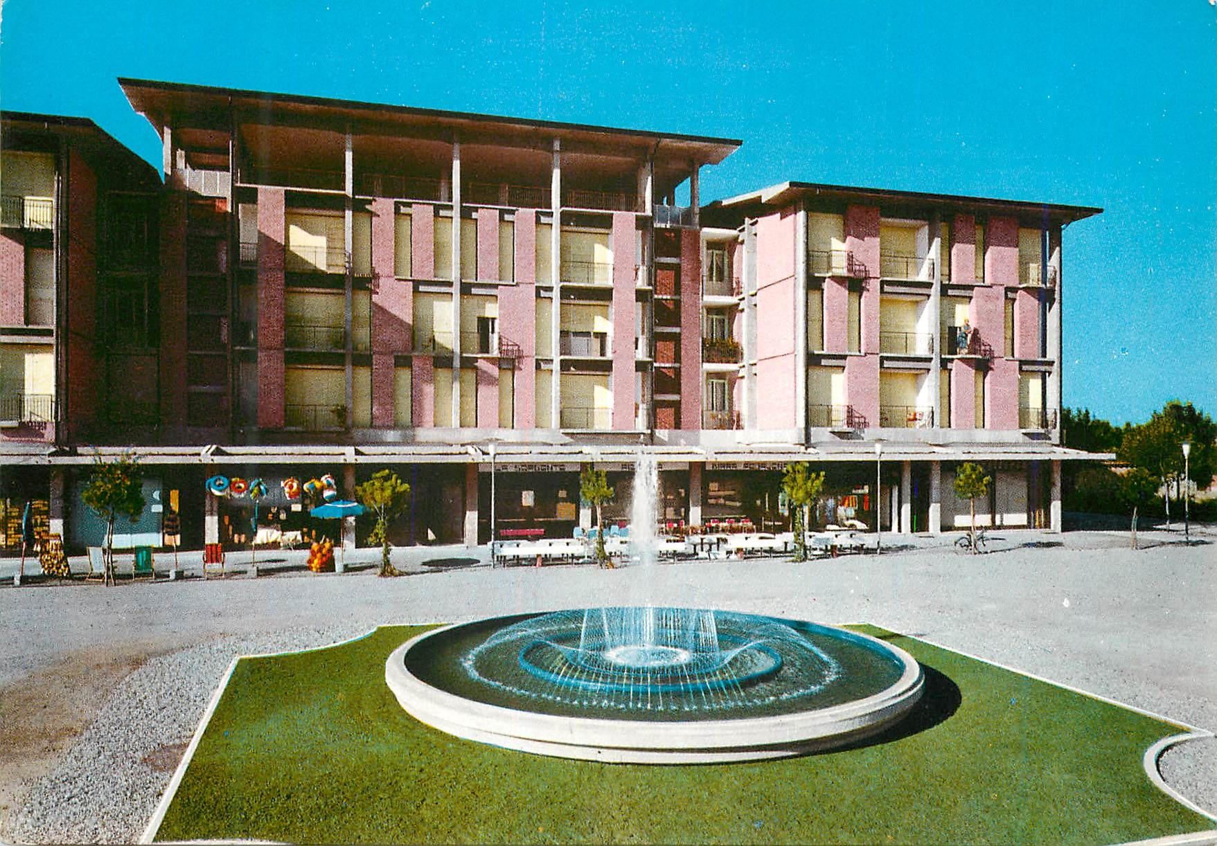 CPM Bibione La plage La nouvelle Fontaine