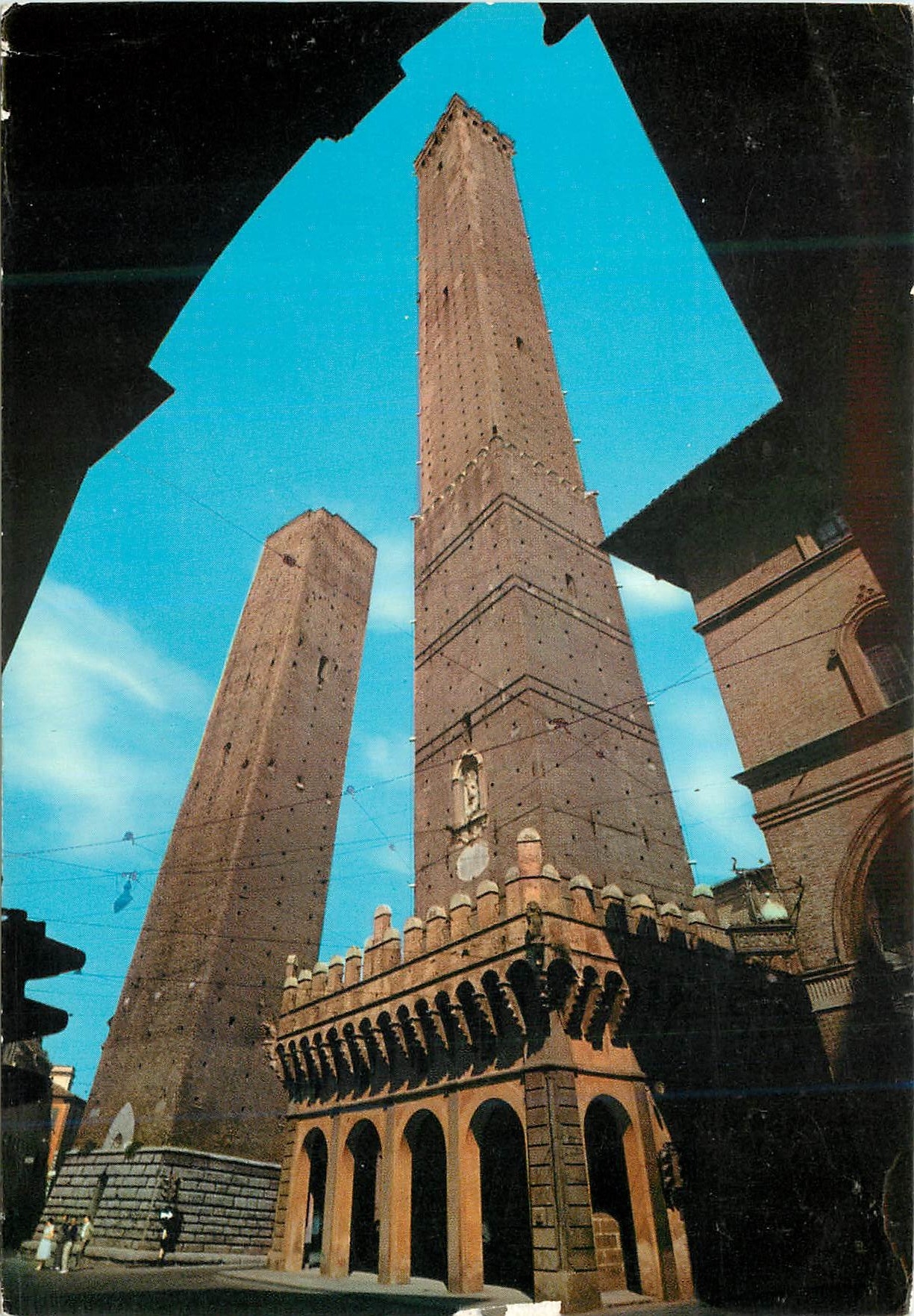 CPM Bologna Les deux Tours