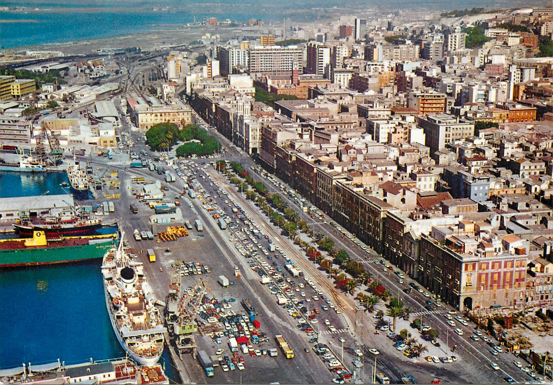 CPM Cagliari Rue Rome et vue partiale vue aerienne