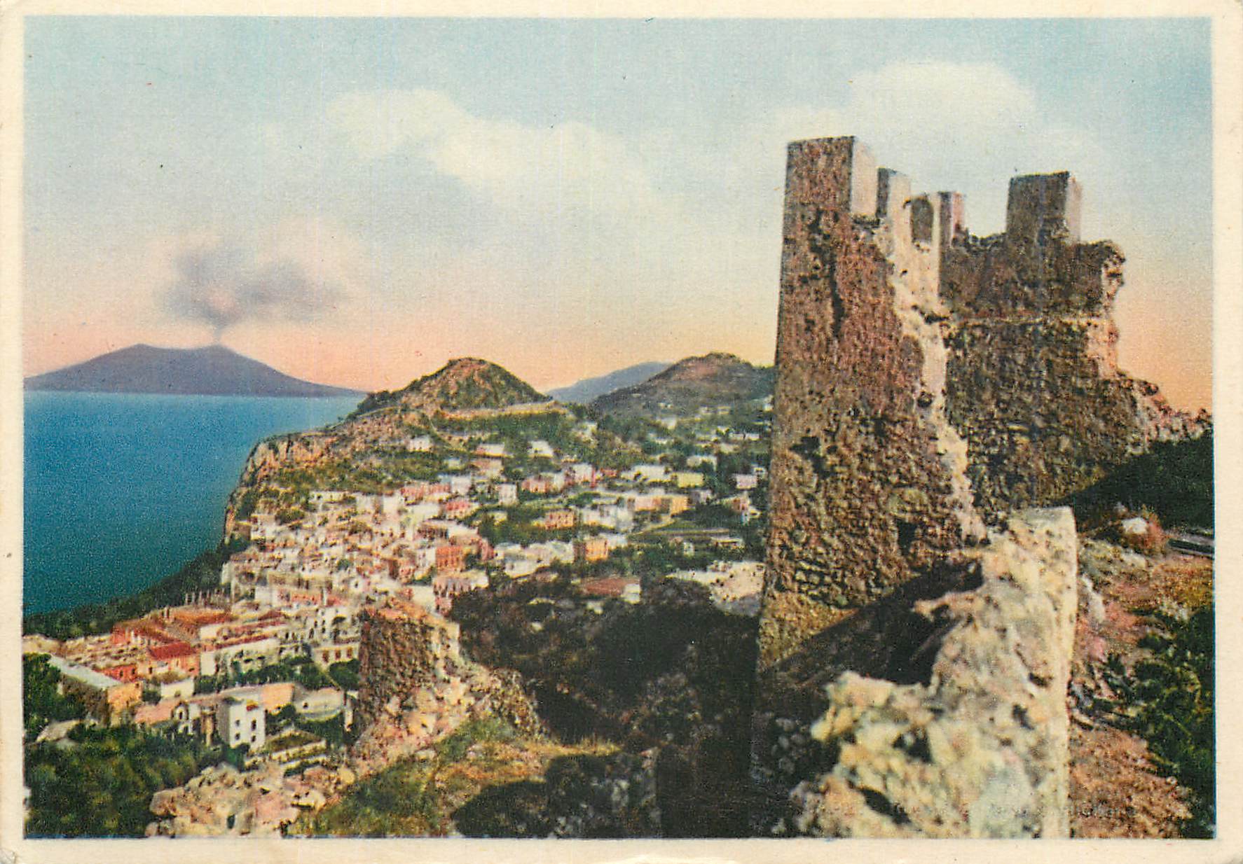 CPM Capri Ruines de Chateau Castiglione
