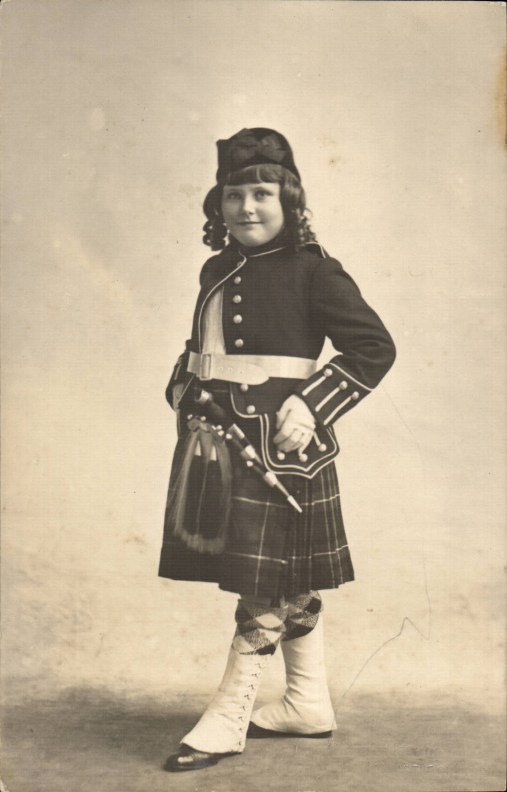 CPA FAntaisie Enfant Petit ecossais Scotland Scottish child Folklore costume