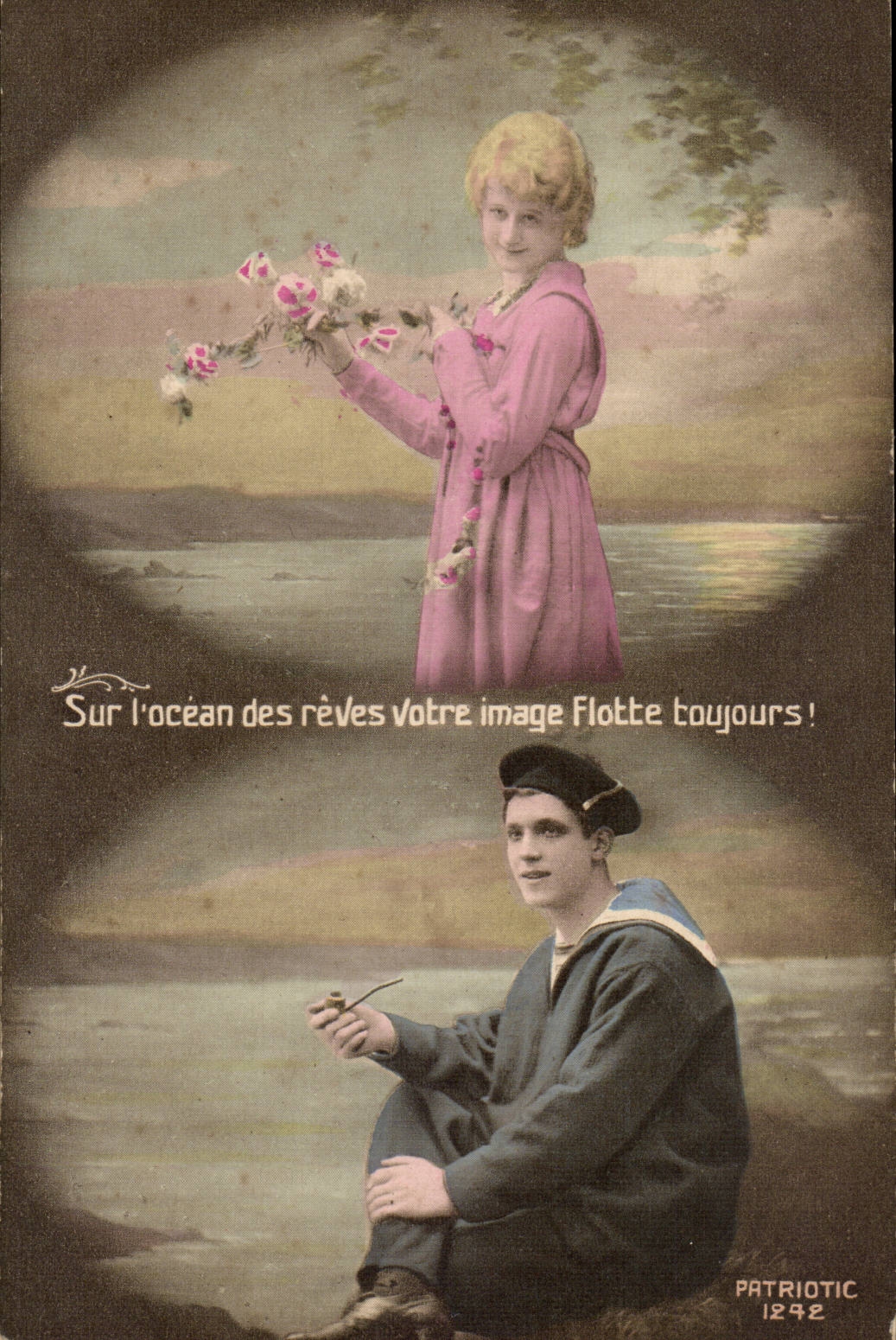 Jeune fille en robe rose et marin assis — Sur l'océan des rêves votre image flotte toujours ! — Patriotic 1242