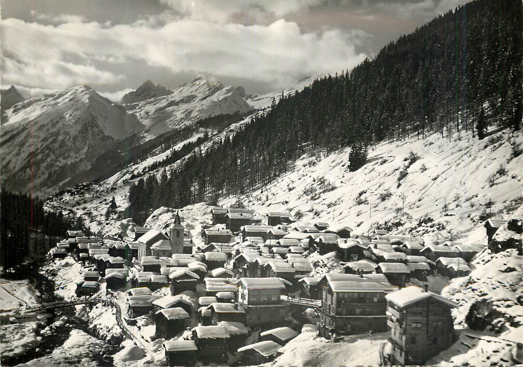CPM Mit Dem Flugzeug Uber Blatten Lotschental (1542 m Hohe)