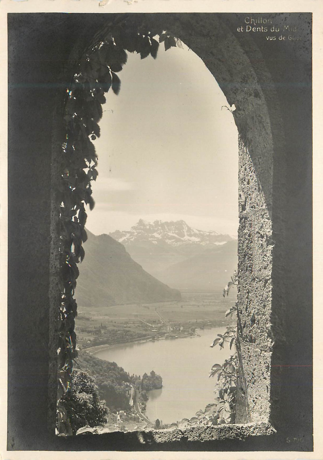 CPM Chillon et les dents du Midi vus de Glion