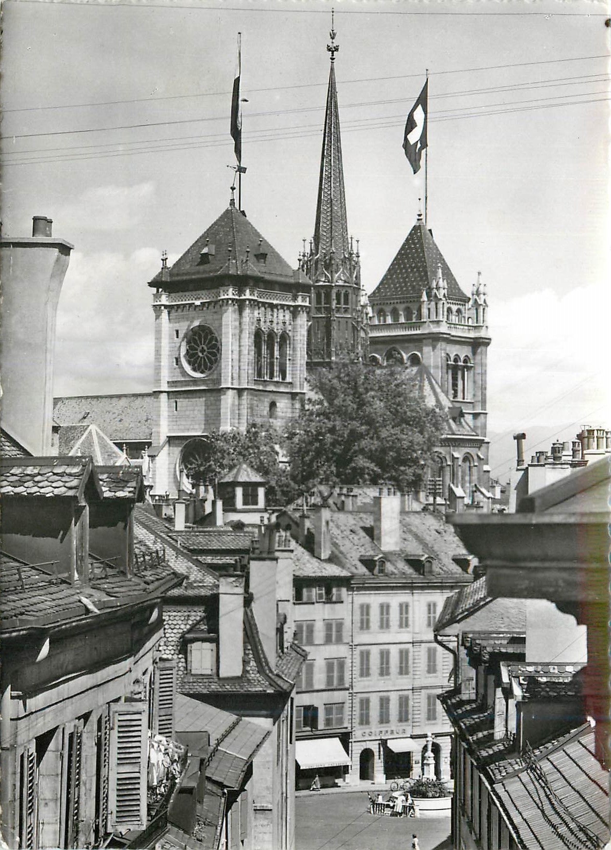 CPM Geneve Les Tours de St Pierre