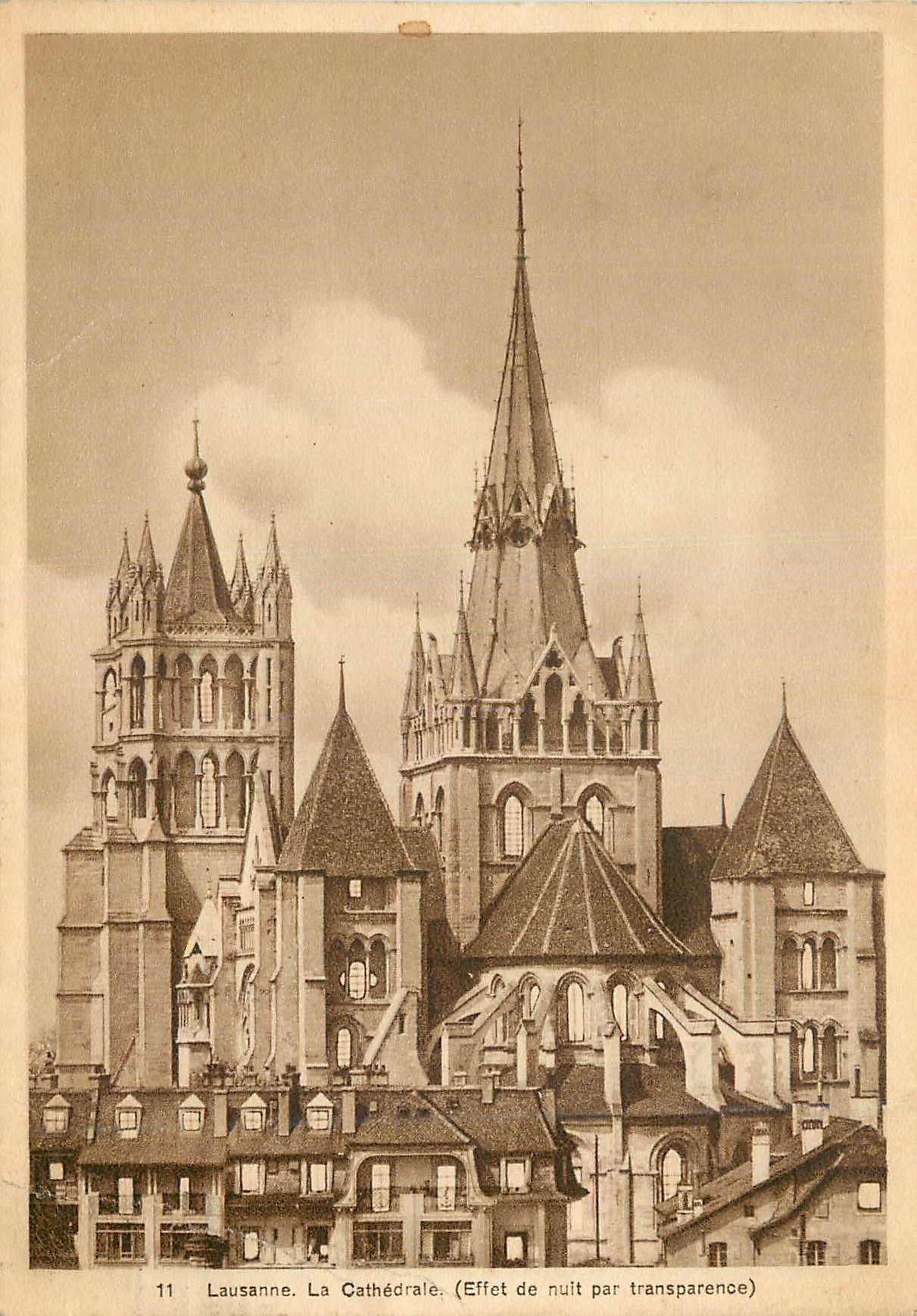 CPM Lausanne La Cathedrale (Effet de nuit par transparence)