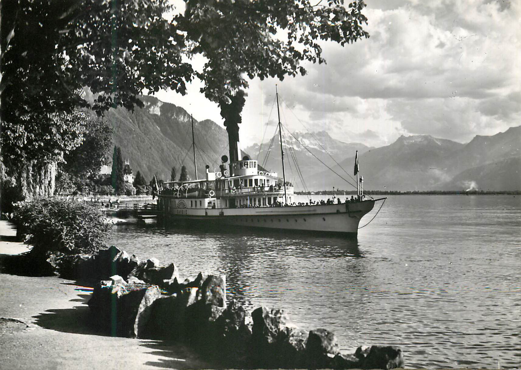 CPM Montreux Territet et Dents-du-Midi Bateau
