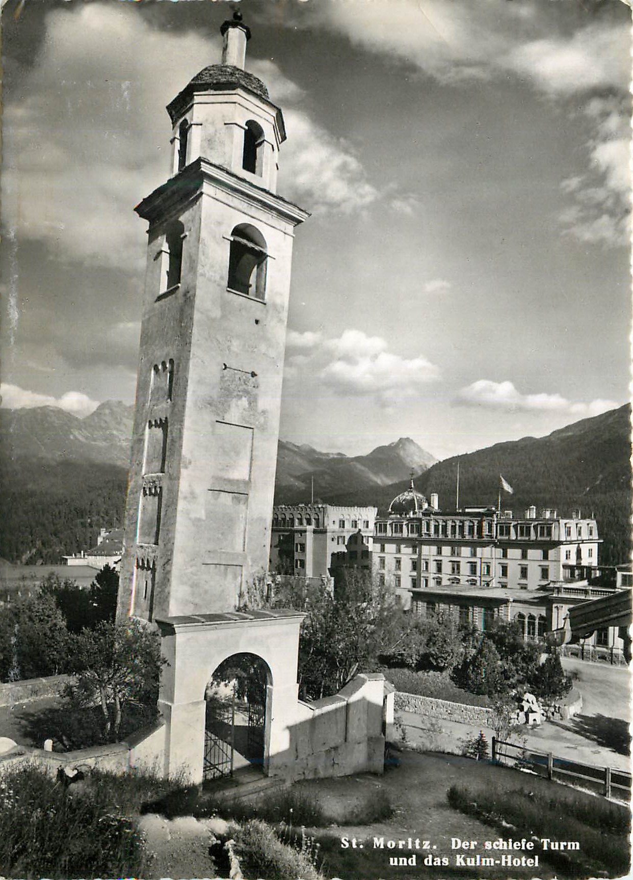 CPM St Moritz Der schieie Turm und das Kuim-Hotel