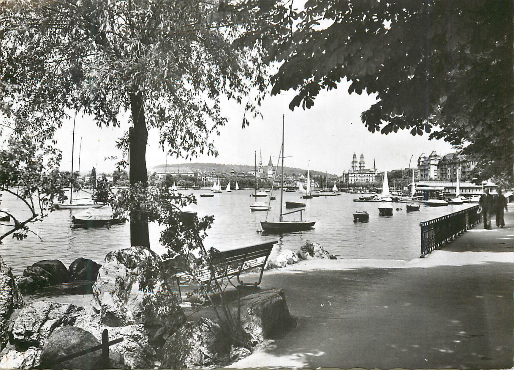 Zurich — Vue sur le lac et la ville — éditeur FHD, n° 273